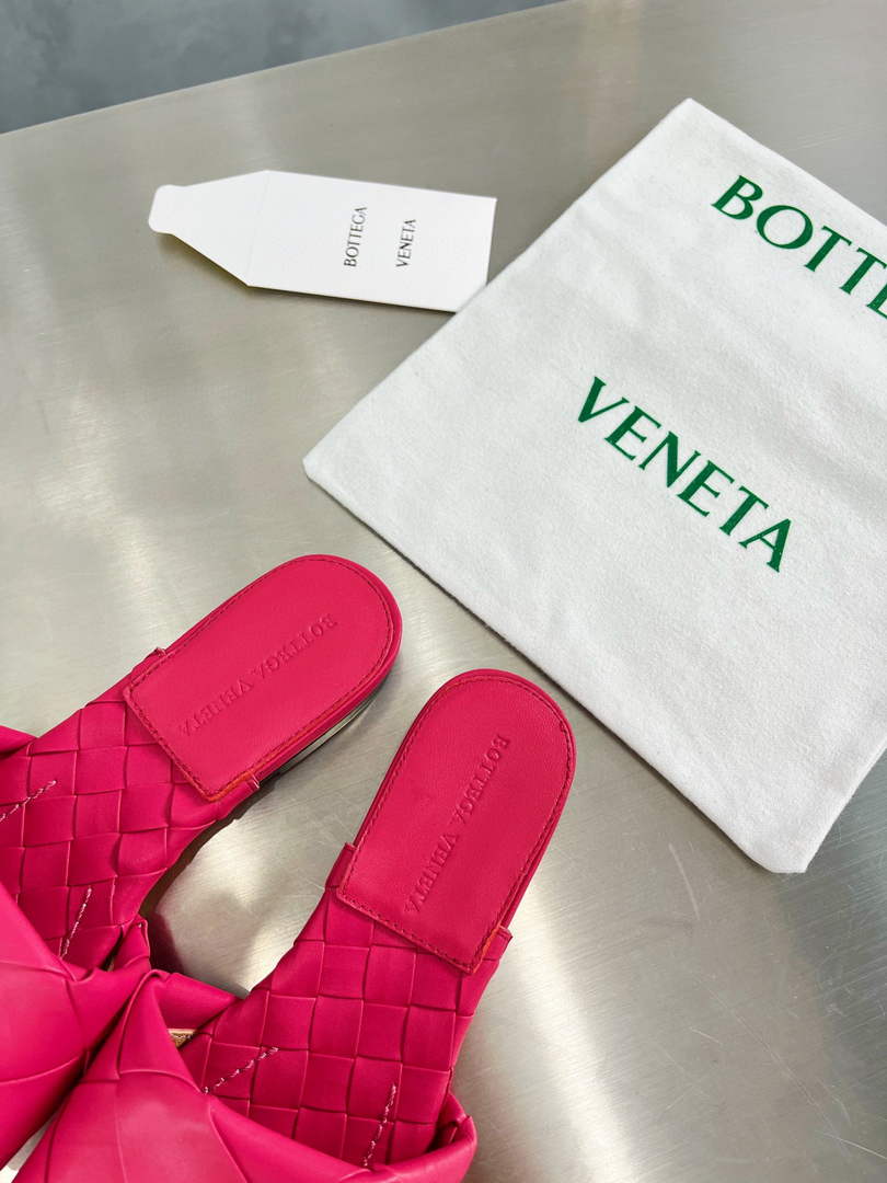 Bottega Veneta BV 608853 Women's Lido Slipper V1AH05726