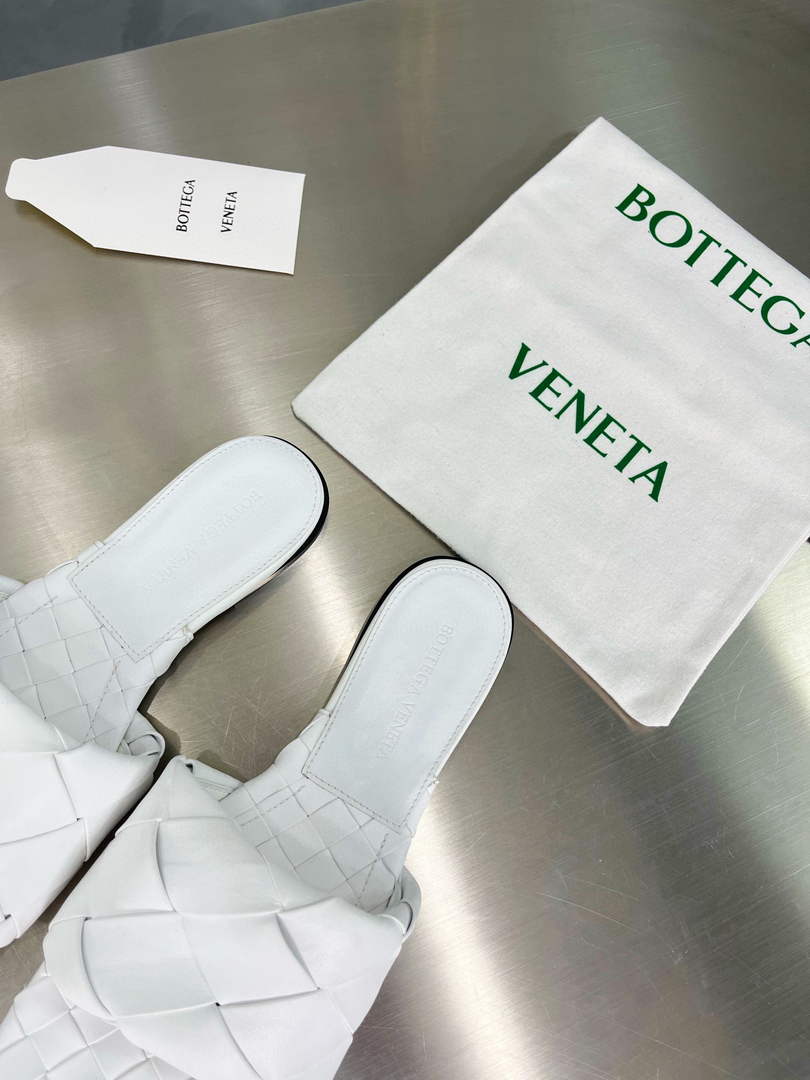 Bottega Veneta BV 608853 Women's Lido Slipper V1AH05736