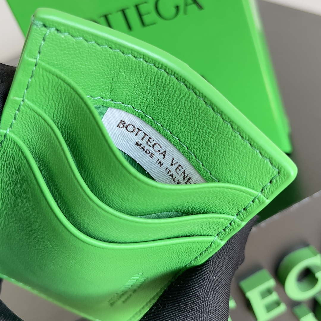 Bottega Veneta BV 649597 Cassette Credit Card Case bv70031