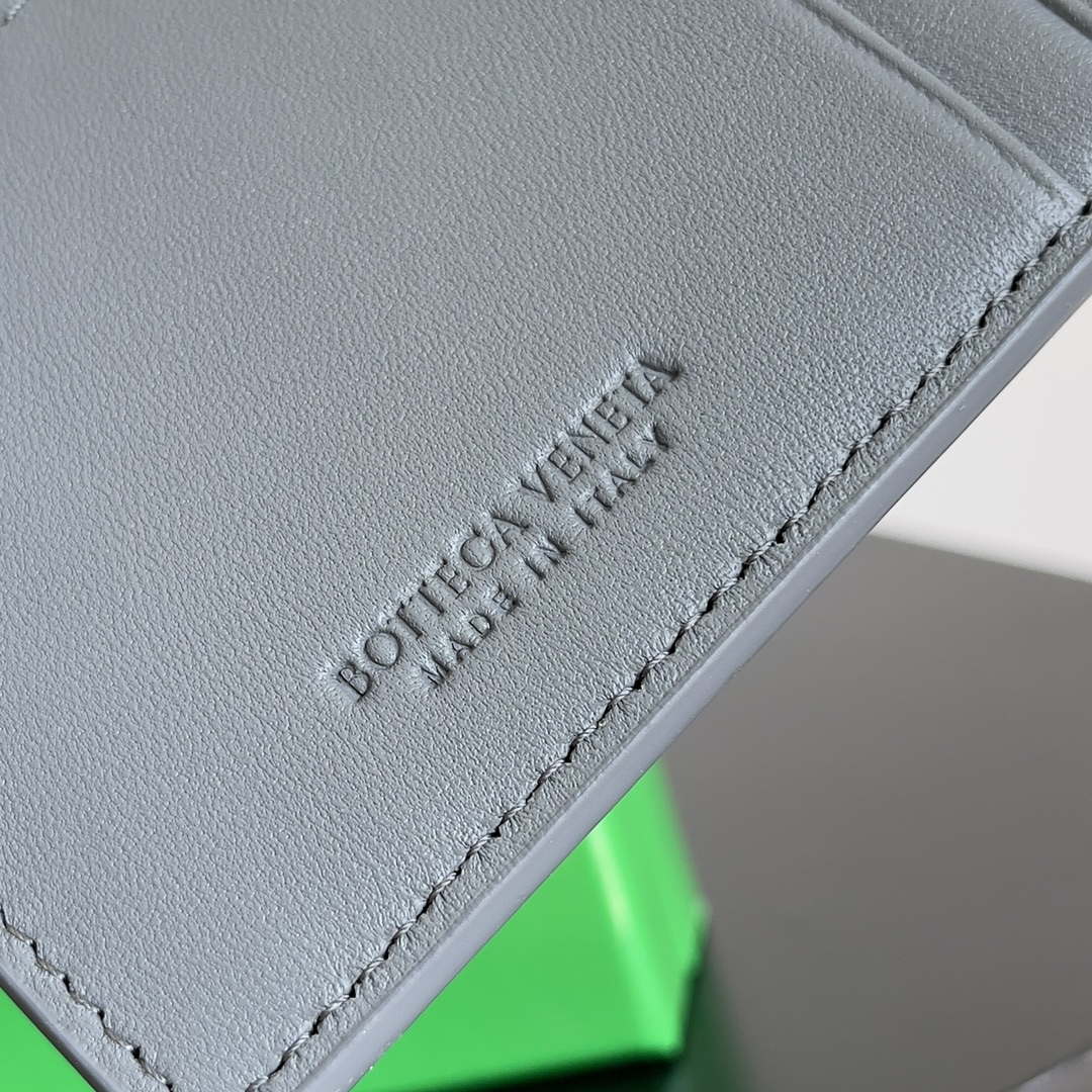 Bottega Veneta BV 649597 Cassette Credit Card Case bv70037 - Default Title - View 5