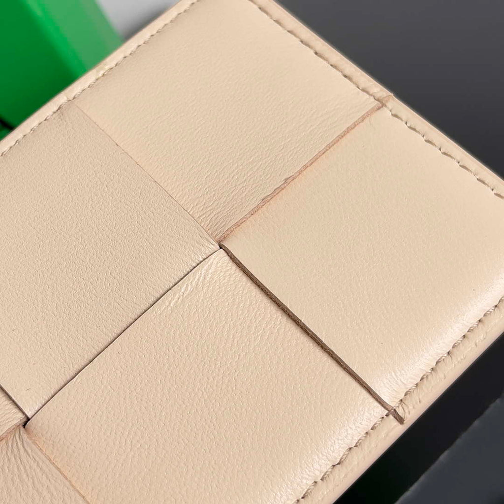 Bottega Veneta BV 649597 Cassette Credit Card Case bv70038