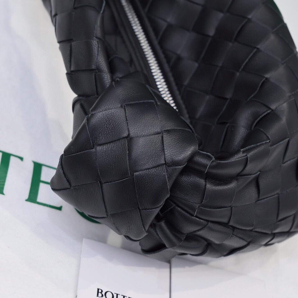 Bottega Veneta BV 651876 mini Jodie Black