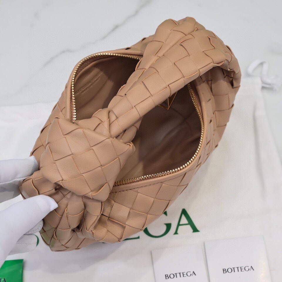 Bottega Veneta BV 651876 mini Jodie Nude Pink