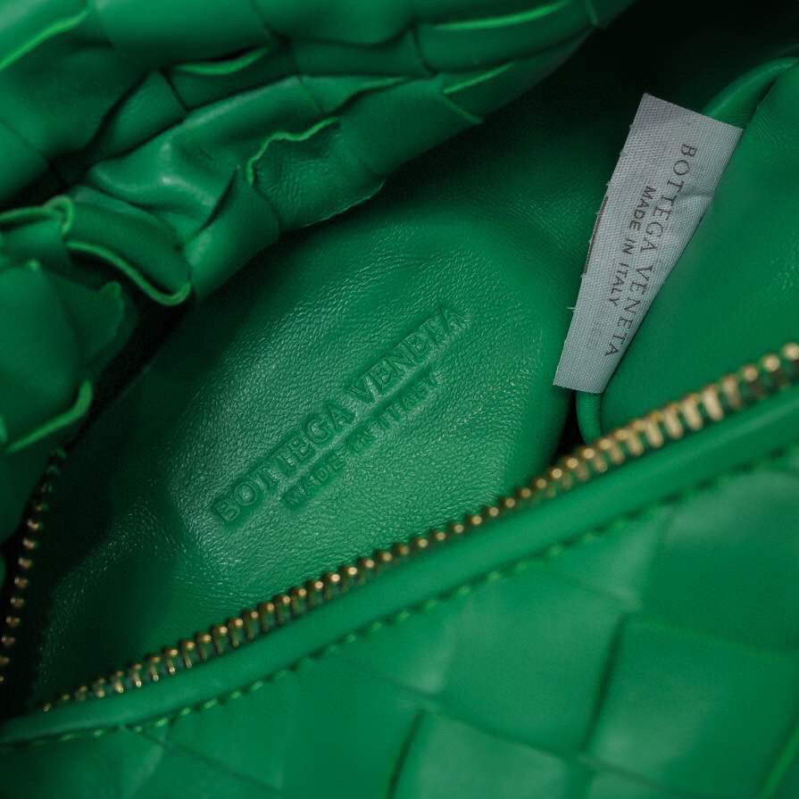 Bottega Veneta BV 651876 mini Jodie Parakeet