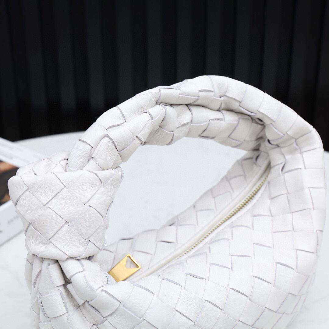 Bottega Veneta BV 651876 mini Jodie White