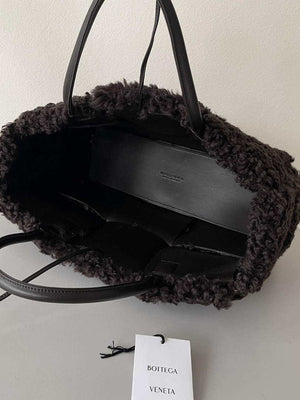 Bottega Veneta BV 652867 Arco Tote Intreccio shearling Black - Default Title - View 9