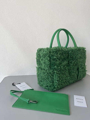 Bottega Veneta BV 652867 Arco Tote Intreccio shearling Dark Green - Default Title - View 5