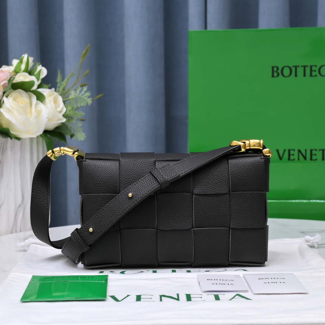 Bottega Veneta BV 666870 Cassette Intreccio grained leather cross-body bag Black