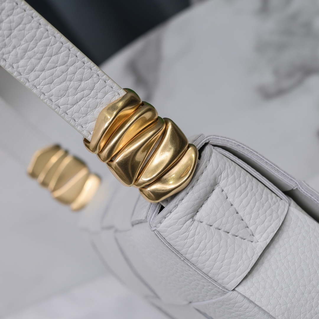 Bottega Veneta BV 666870 Cassette Intreccio grained leather cross-body bag White - Default Title - View 6