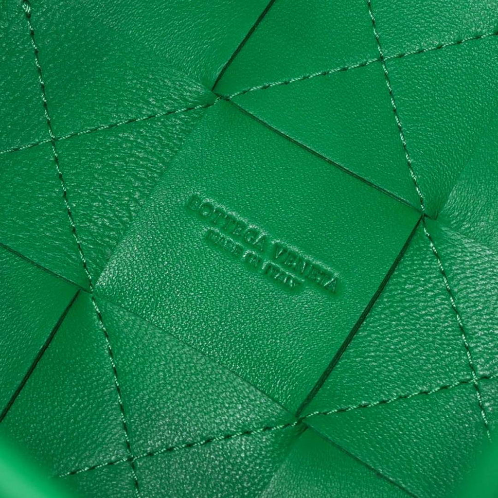 Bottega Veneta BV 680218 Small Cassette Cross-Body Bucket Green