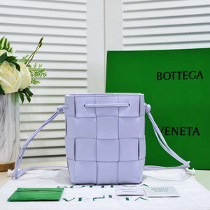 Bottega Veneta BV 680218 Small Cassette Cross-Body Bucket Light Purple - Default Title - View 4
