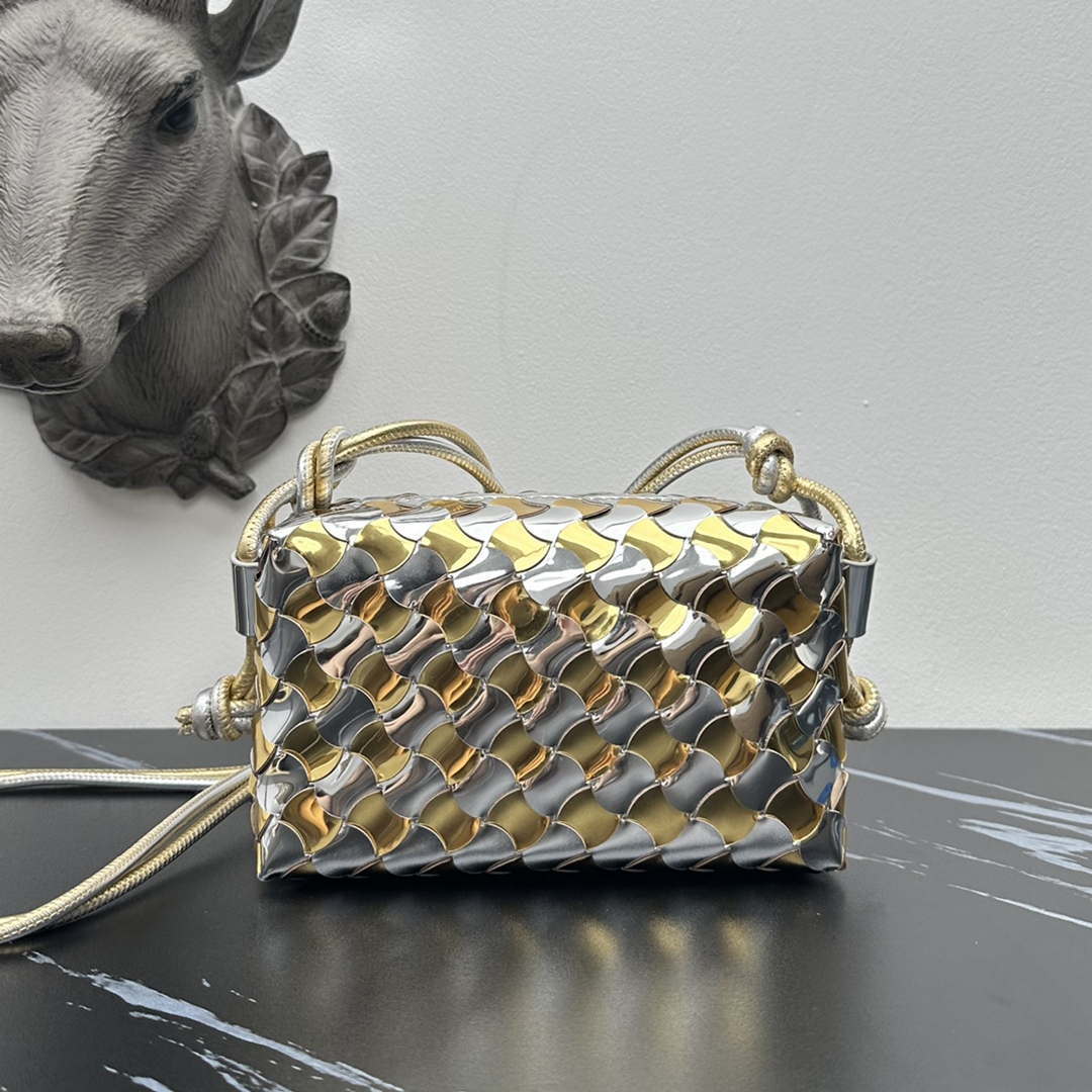 Bottega Veneta BV 680254 Mini Loop Camera Bag Silver gold - Default Title - View 1