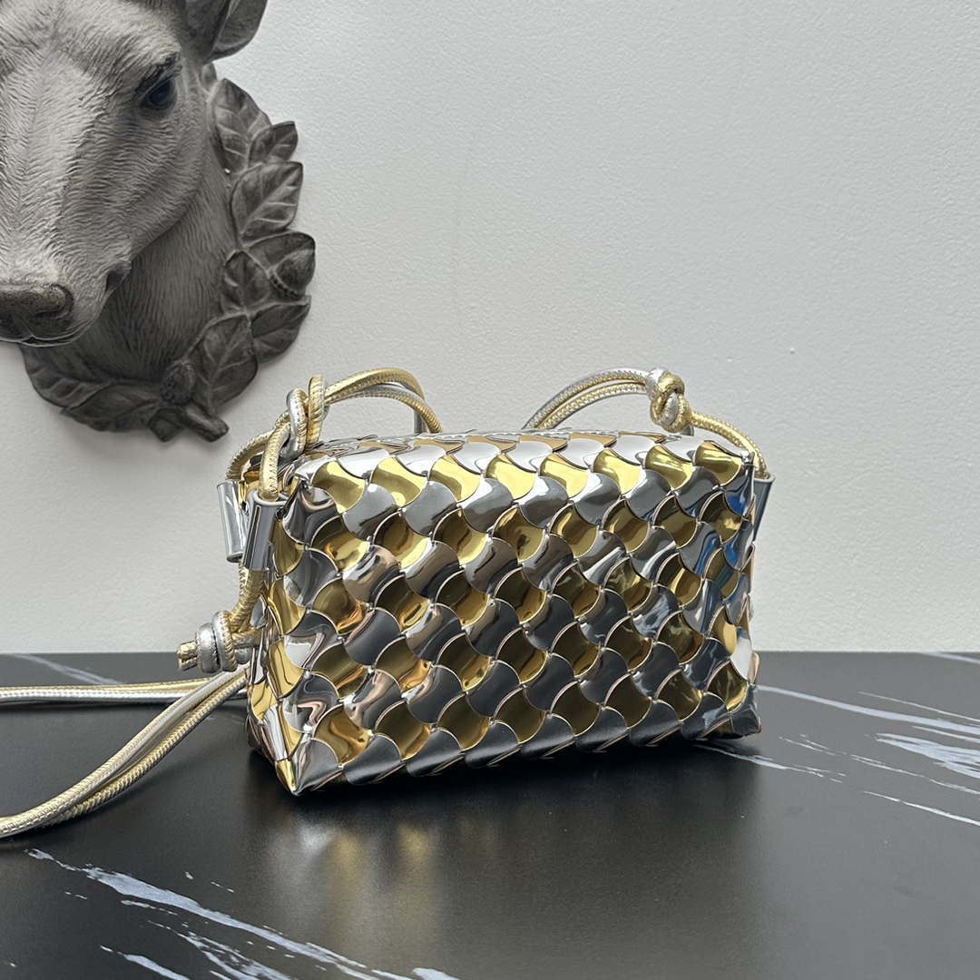 Bottega Veneta BV 680254 Mini Loop Camera Bag Silver gold