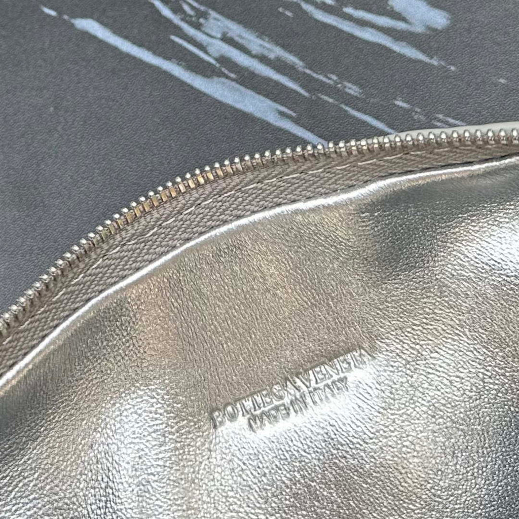 Bottega Veneta BV 680254 Mini Loop Camera Bag Silver gold