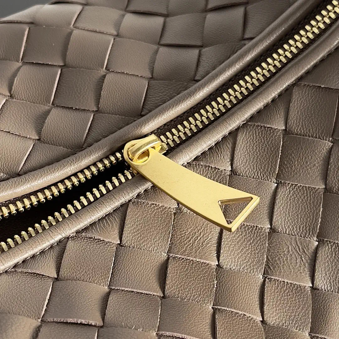 Bottega Veneta BV 690225 Small Jodie BV9102