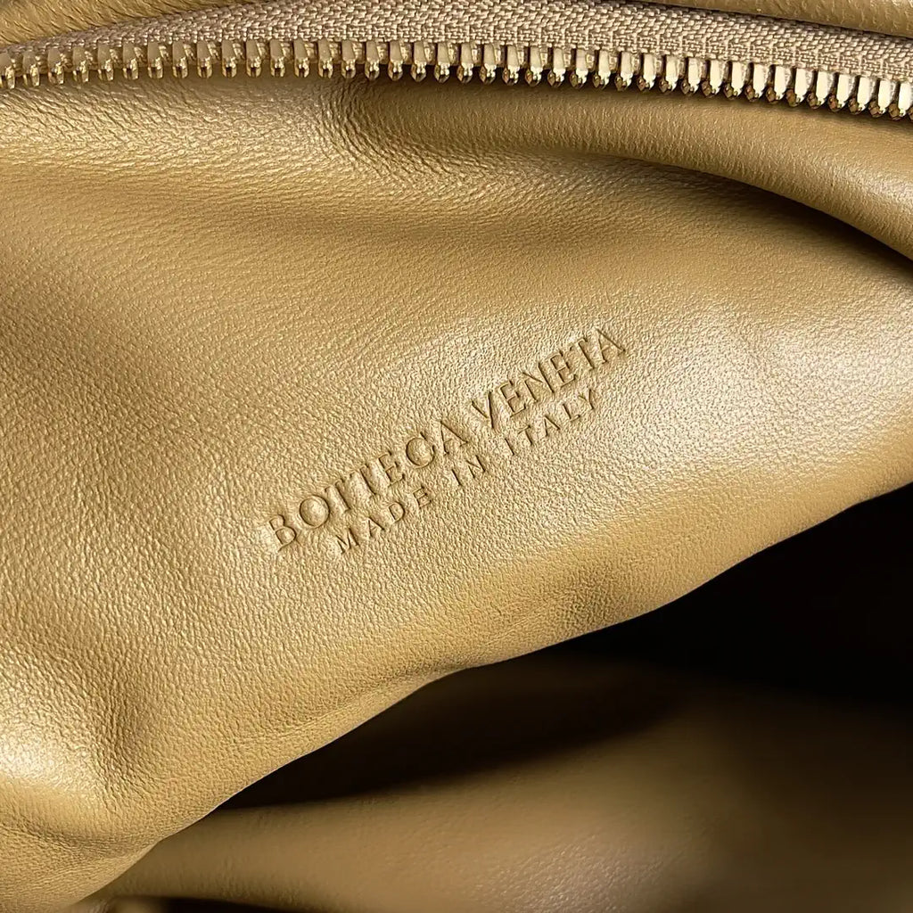 Bottega Veneta BV 690225 Small Jodie BV9104