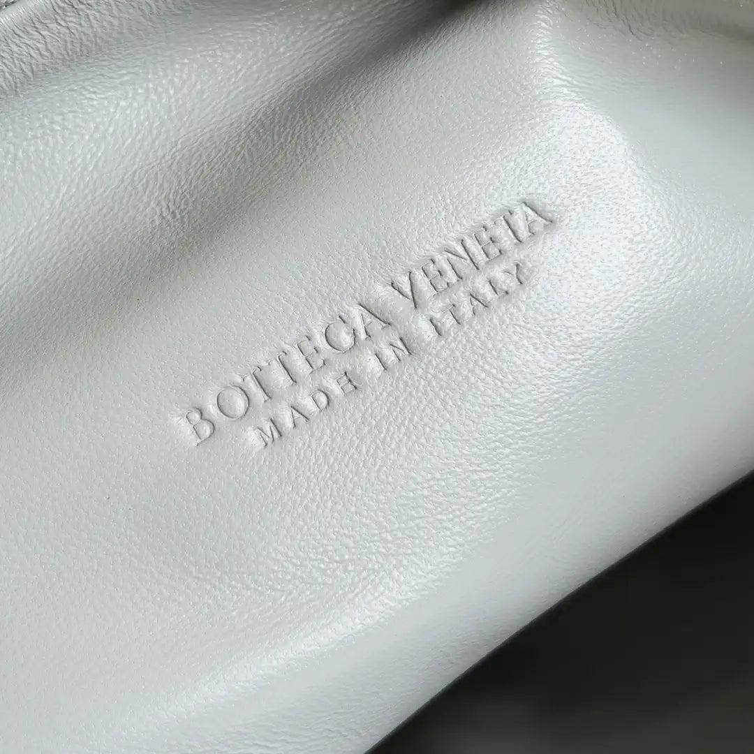 Bottega Veneta BV 690225 Small Jodie BV9108