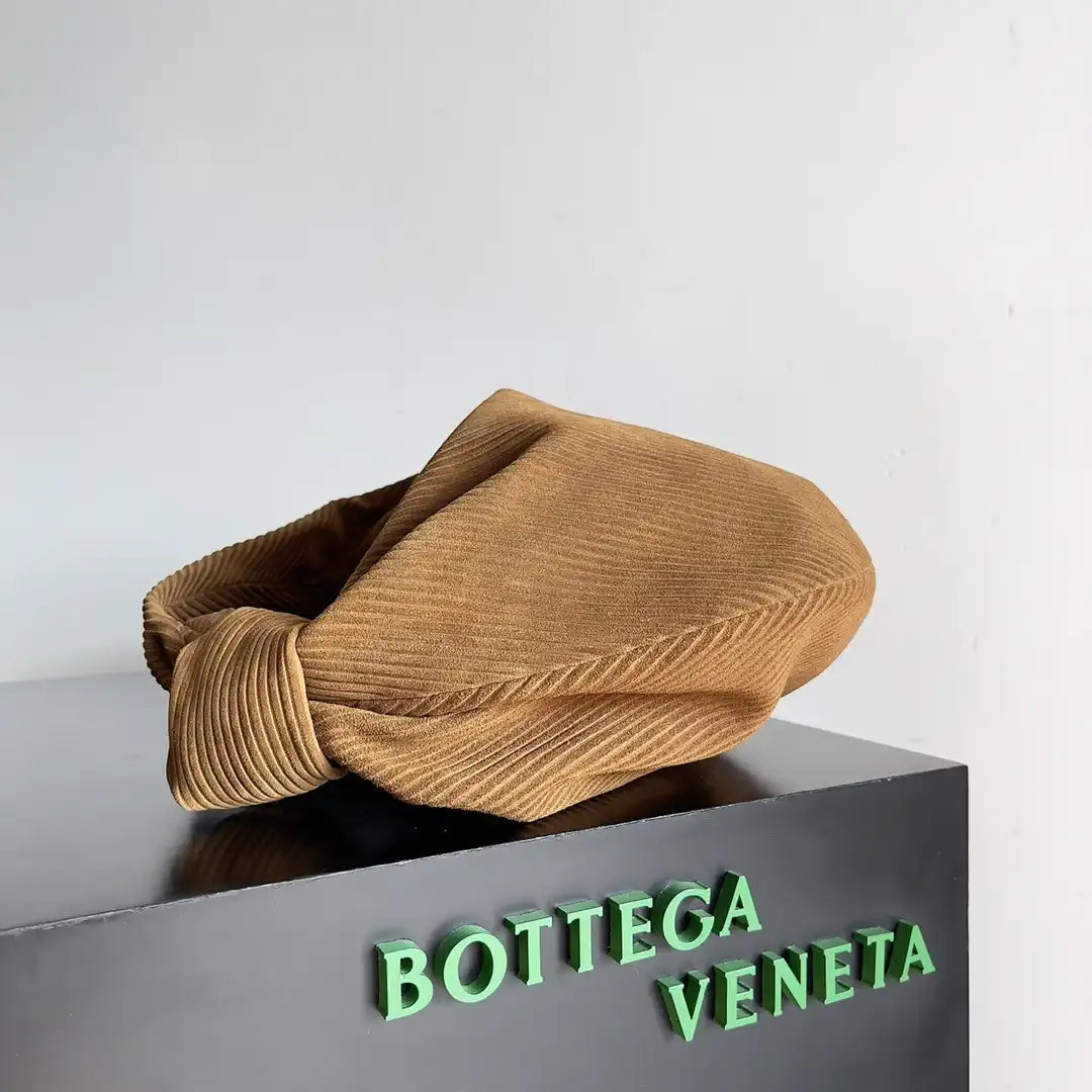 Bottega Veneta BV 690225 Small Jodie BV9110