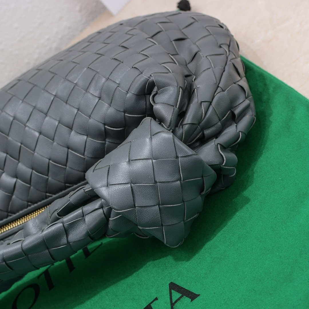 Bottega Veneta BV 690225 Teen Jodie intrecciato leather shoulder bag Dark Gray - Default Title - View 5