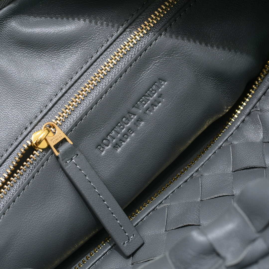 Bottega Veneta BV 690225 Teen Jodie intrecciato leather shoulder bag Dark Gray