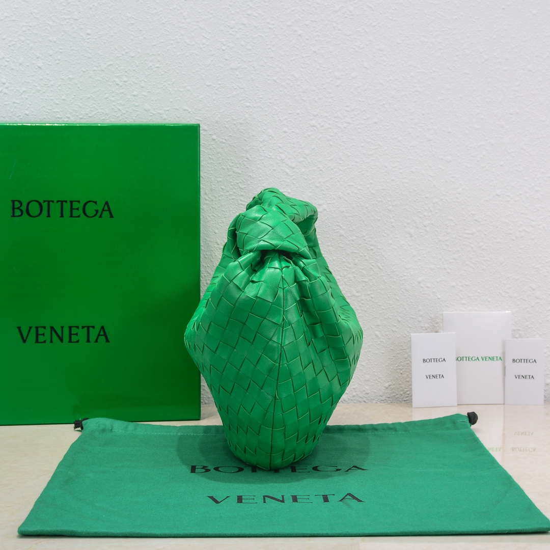 Bottega Veneta BV 690225 Teen Jodie intrecciato leather shoulder bag Green