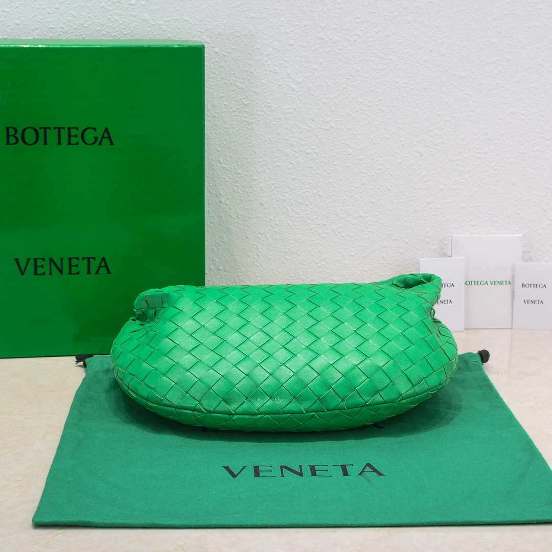 Bottega Veneta BV 690225 Teen Jodie intrecciato leather shoulder bag Green
