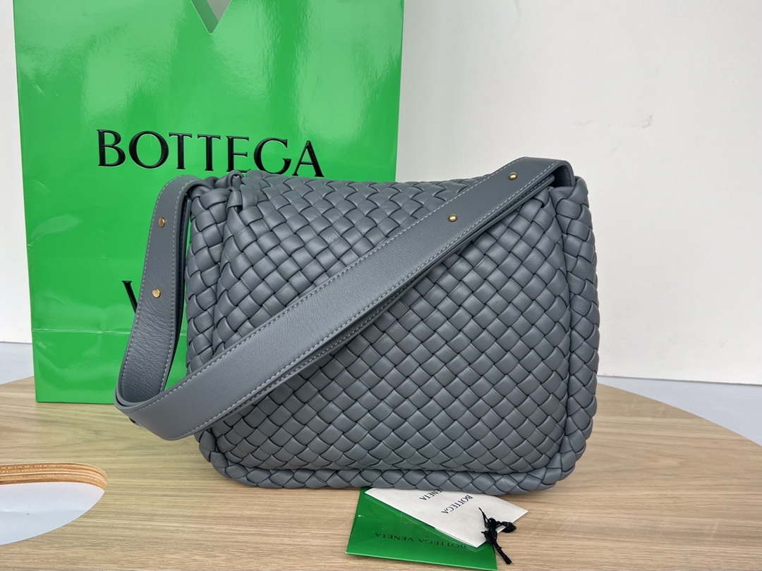 Bottega Veneta BV 709418 Small Cobble Shoulder Bag Dark Gray - Default Title - View 2