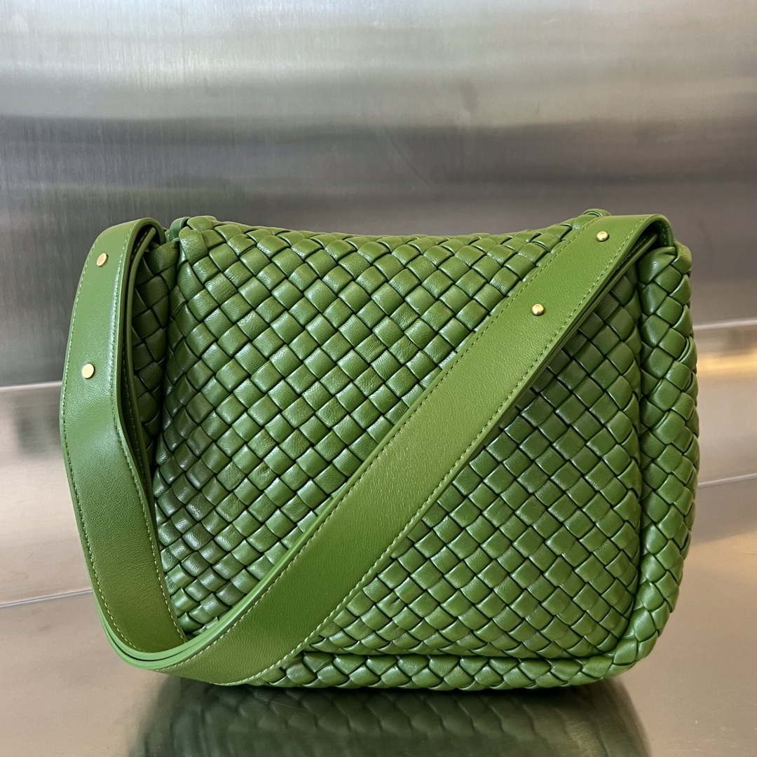 Bottega Veneta BV 709418 Small Cobble Shoulder Bag Green - Default Title - View 3
