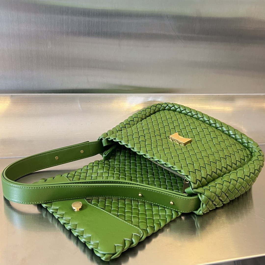 Bottega Veneta BV 709418 Small Cobble Shoulder Bag Green - Default Title - View 6