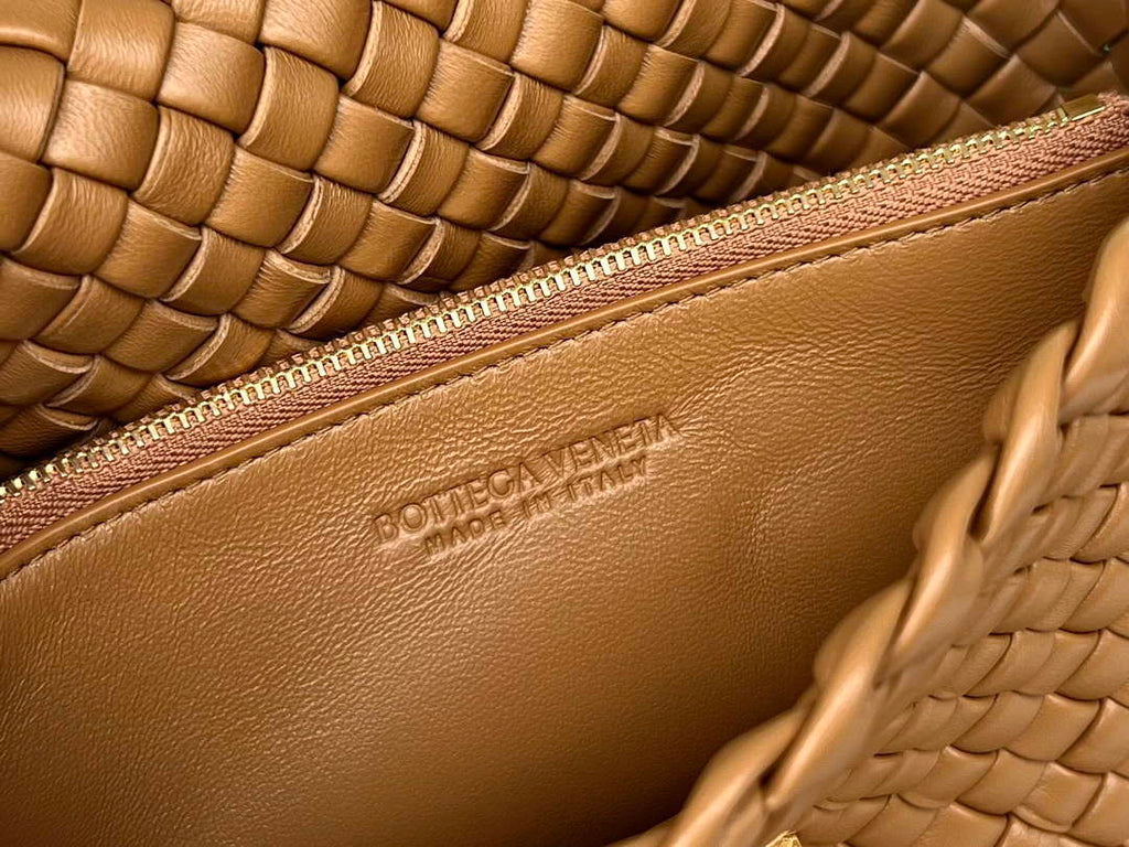 Bottega Veneta BV 709418 Small Cobble Shoulder Bag Tan