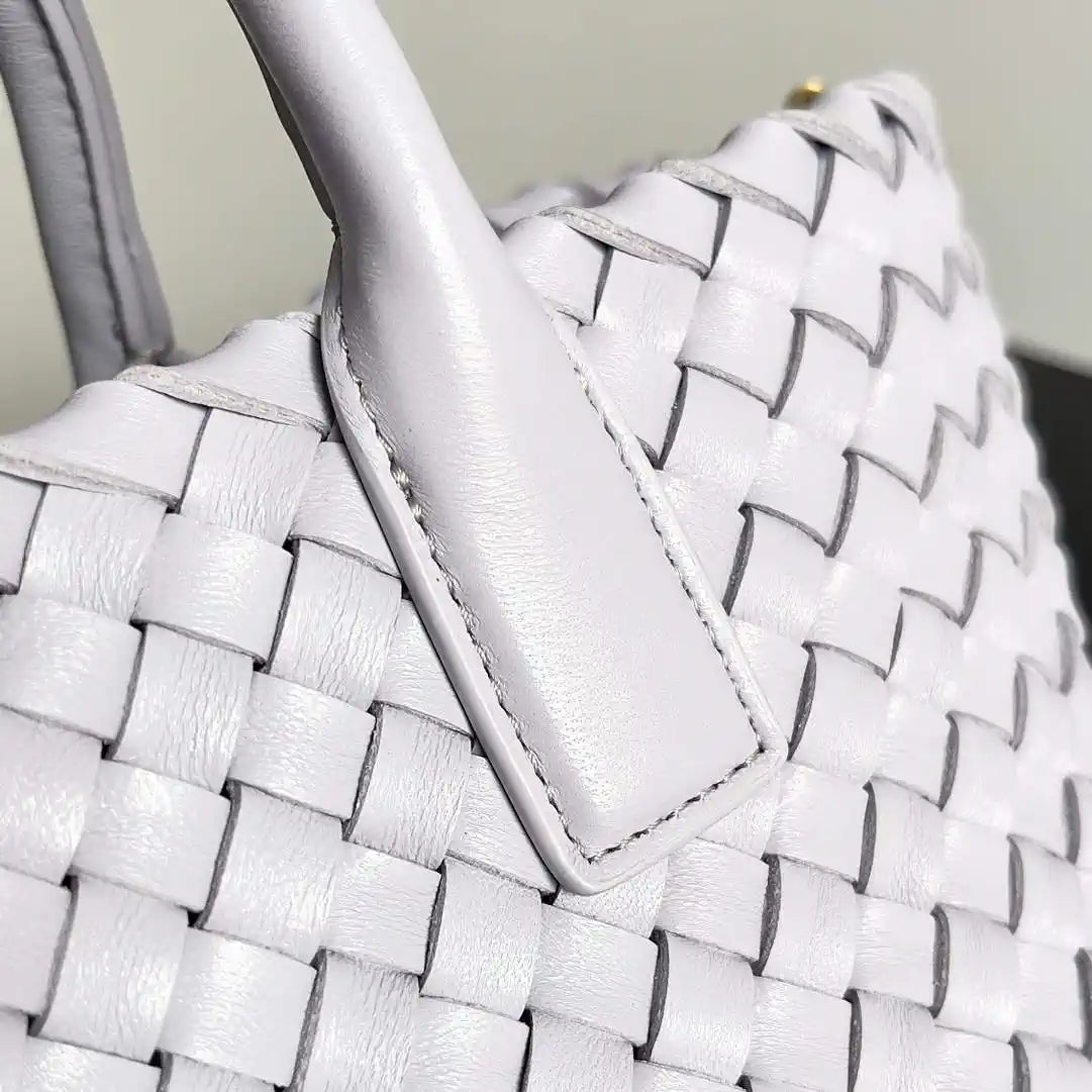 Bottega Veneta BV 709464V1OW18425 Mini Cabat Bag BV80023