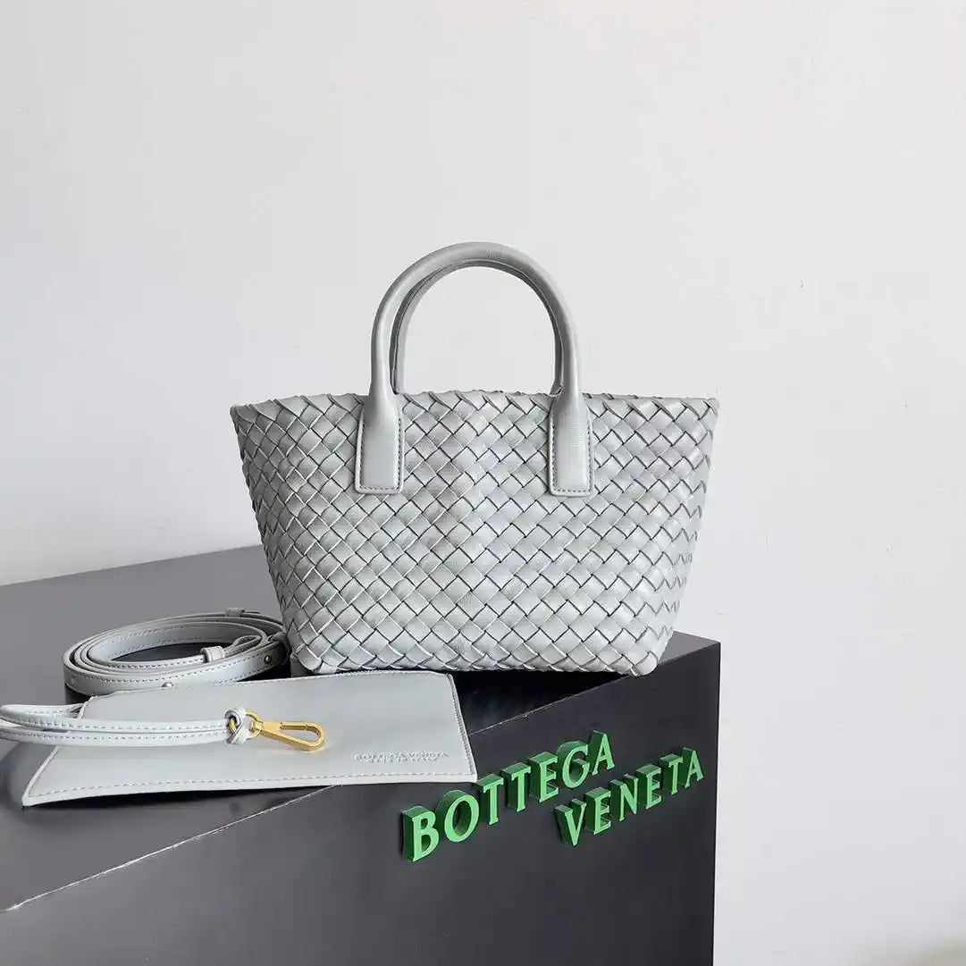 Bottega Veneta BV 709464V1OW18425 Mini Cabat Bag BV80024