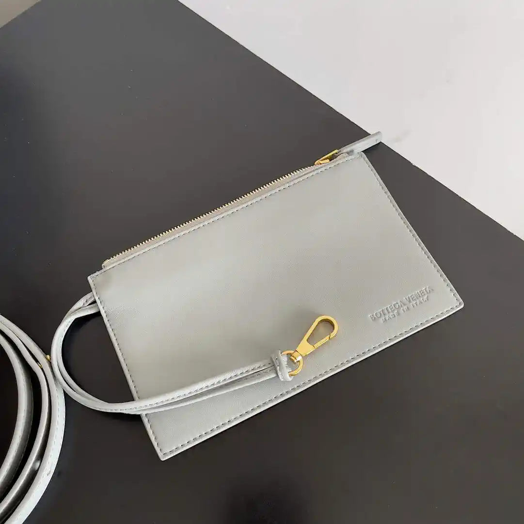 Bottega Veneta BV 709464V1OW18425 Mini Cabat Bag BV80024