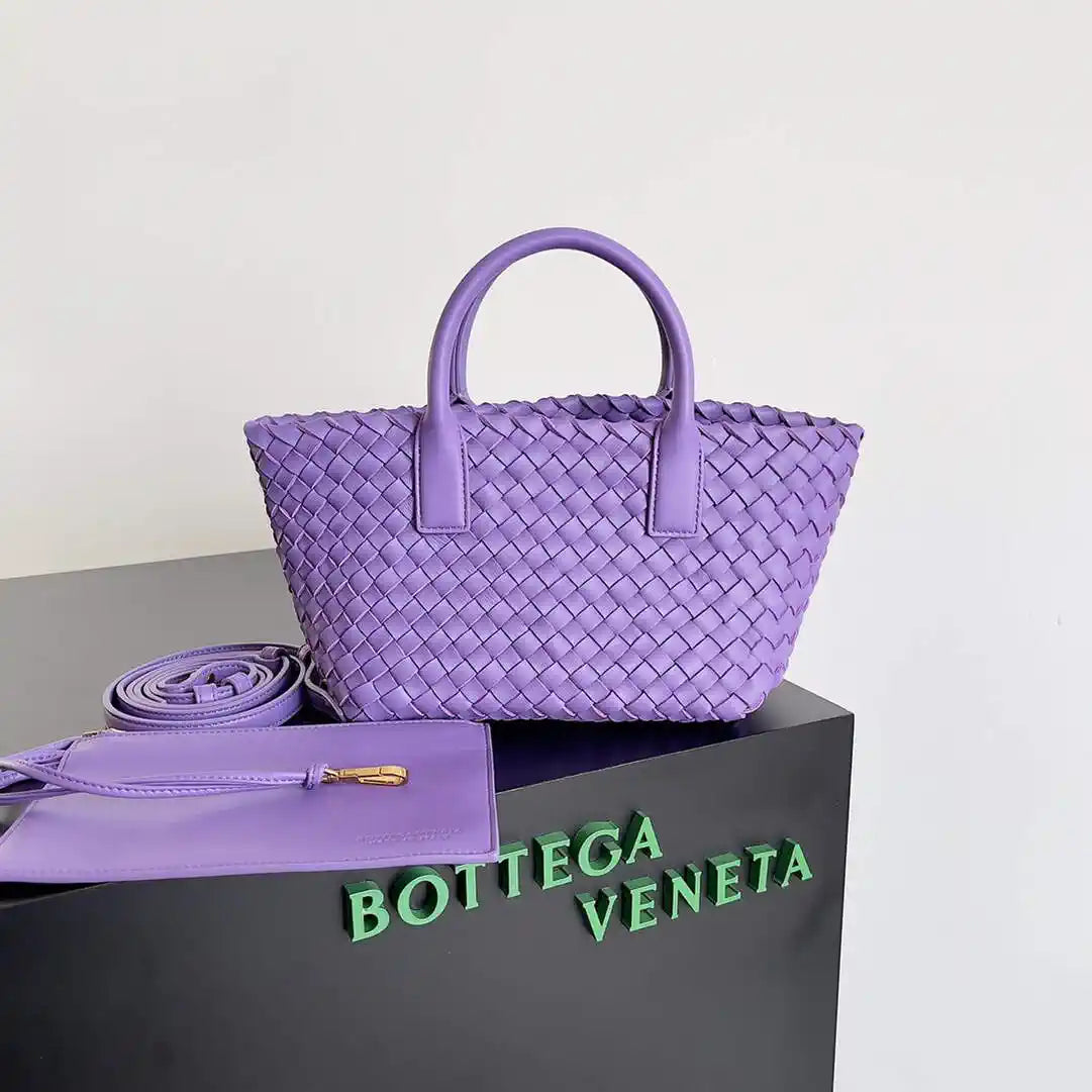 Bottega Veneta BV 709464V1OW18425 Mini Cabat Bag BV80027