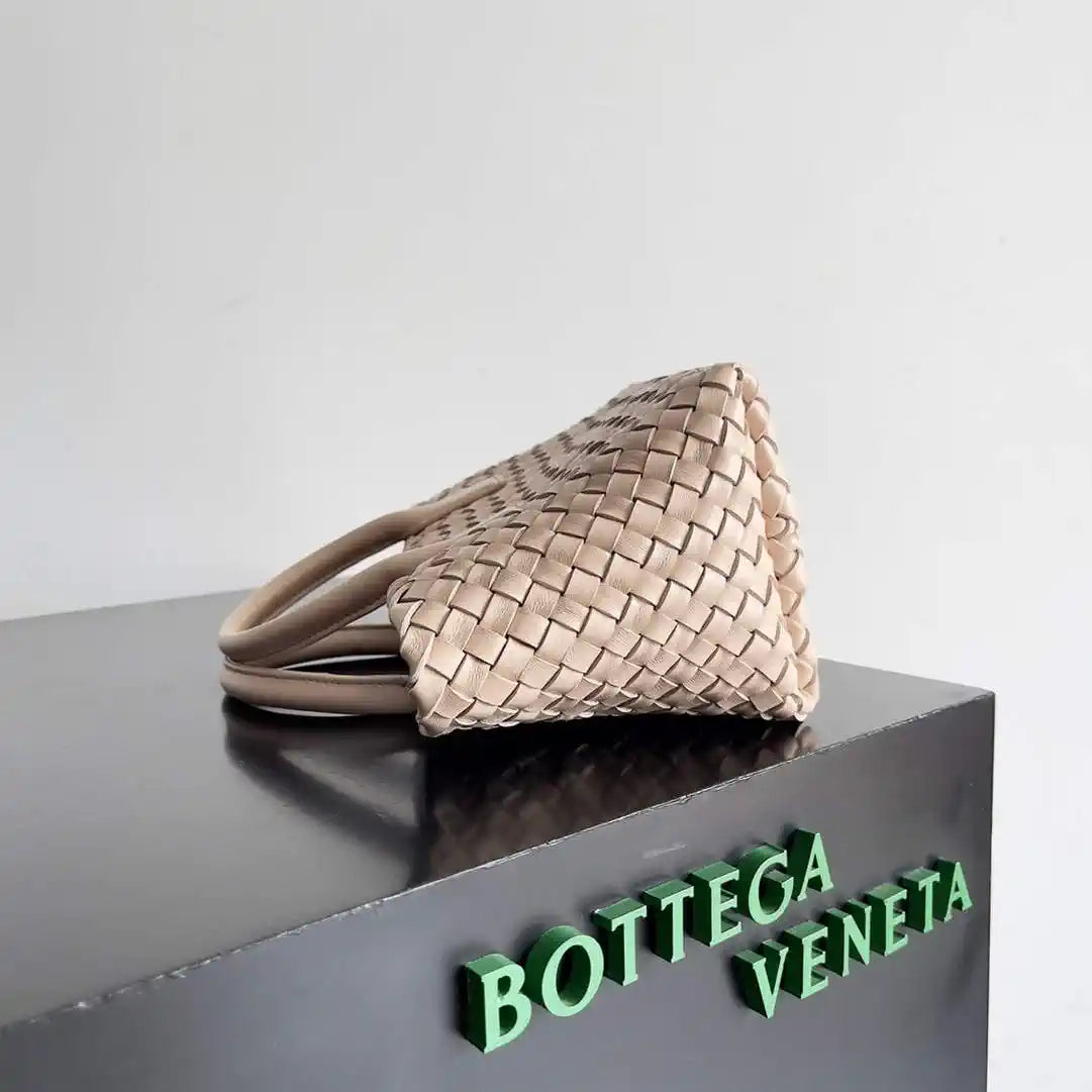 Bottega Veneta BV 709464V1OW18425 Mini Cabat Bag BV80031