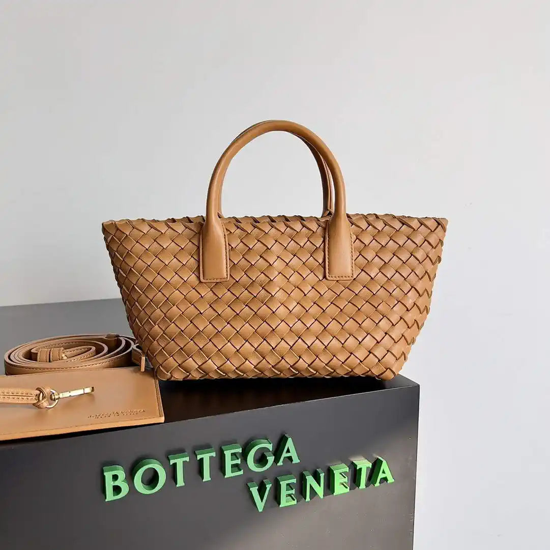Bottega Veneta BV 709464V1OW18425 Mini Cabat Bag BV80015