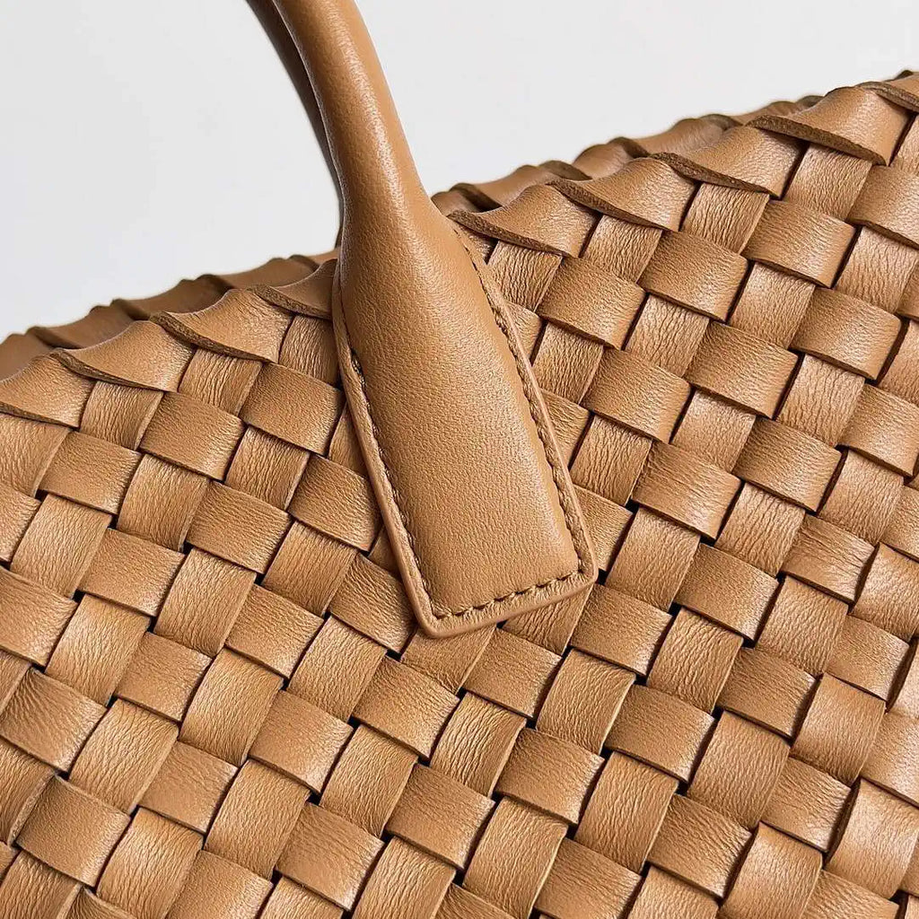 Bottega Veneta BV 709464V1OW18425 Mini Cabat Bag BV80015