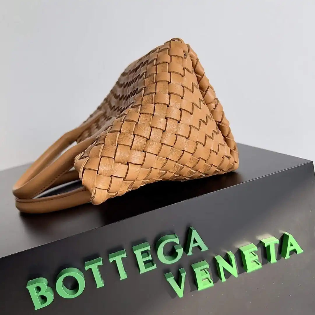 Bottega Veneta BV 709464V1OW18425 Mini Cabat Bag BV80015