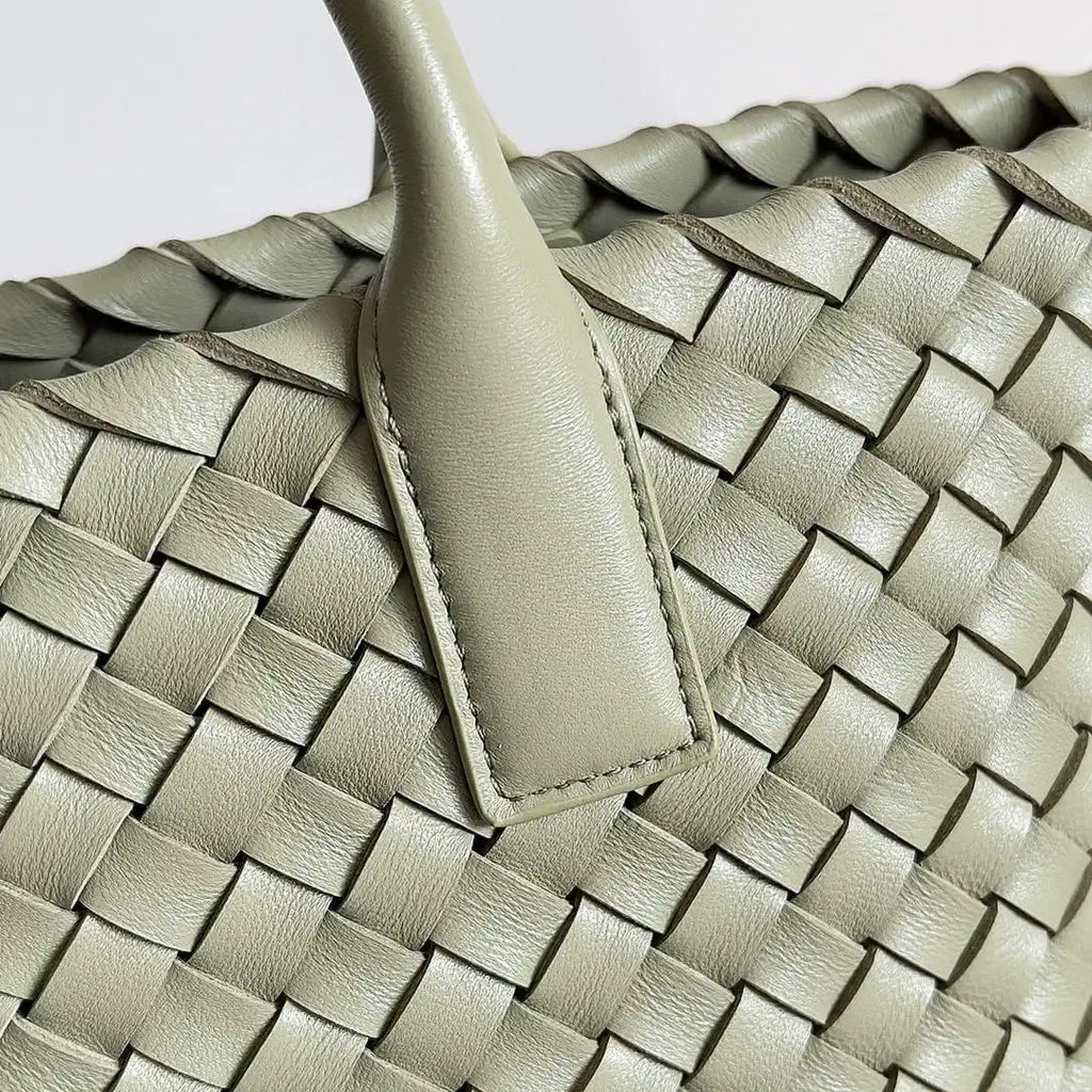 Bottega Veneta BV 709464V1OW18425 Mini Cabat Bag BV80017