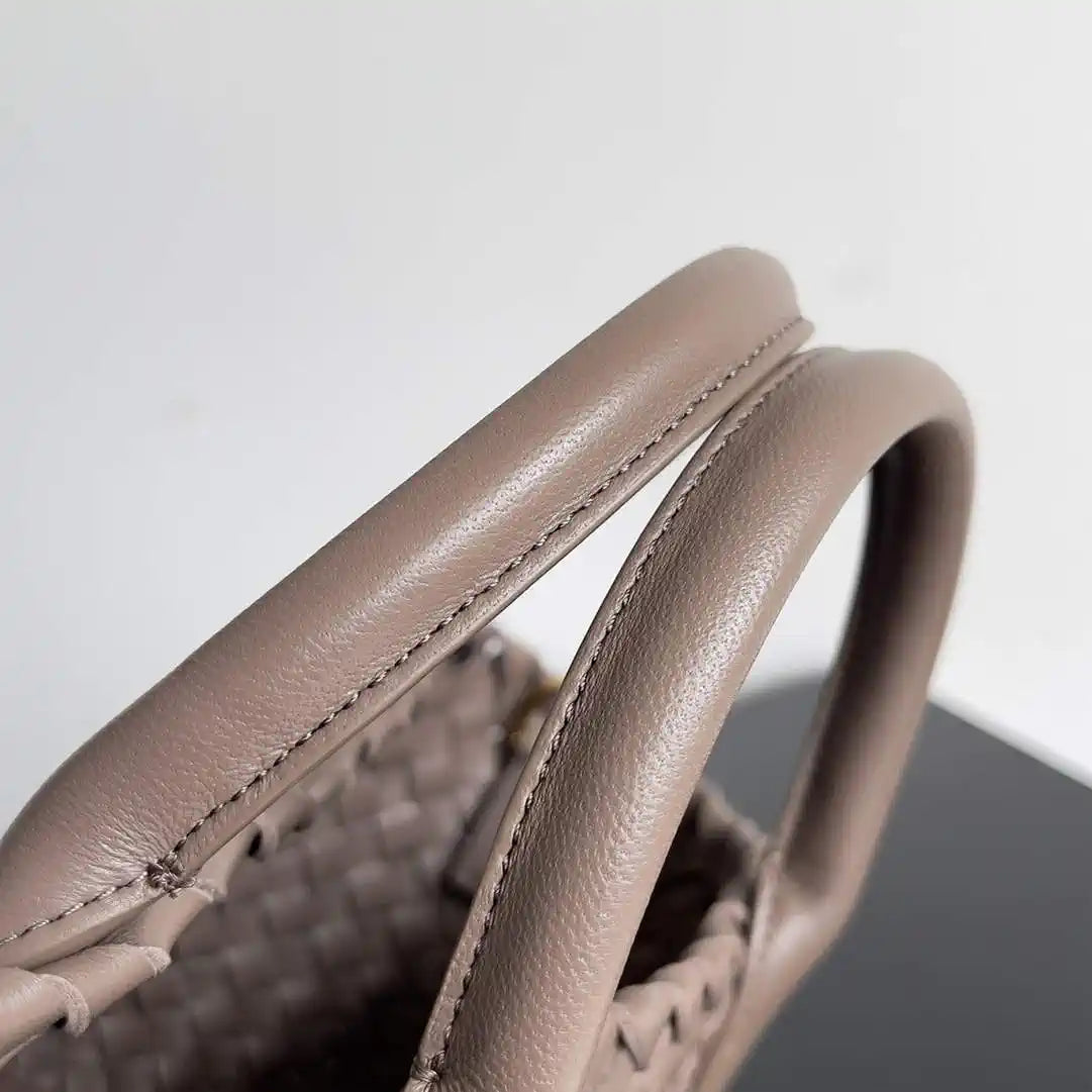 Bottega Veneta BV 709464V1OW18425 Mini Cabat Bag BV80021