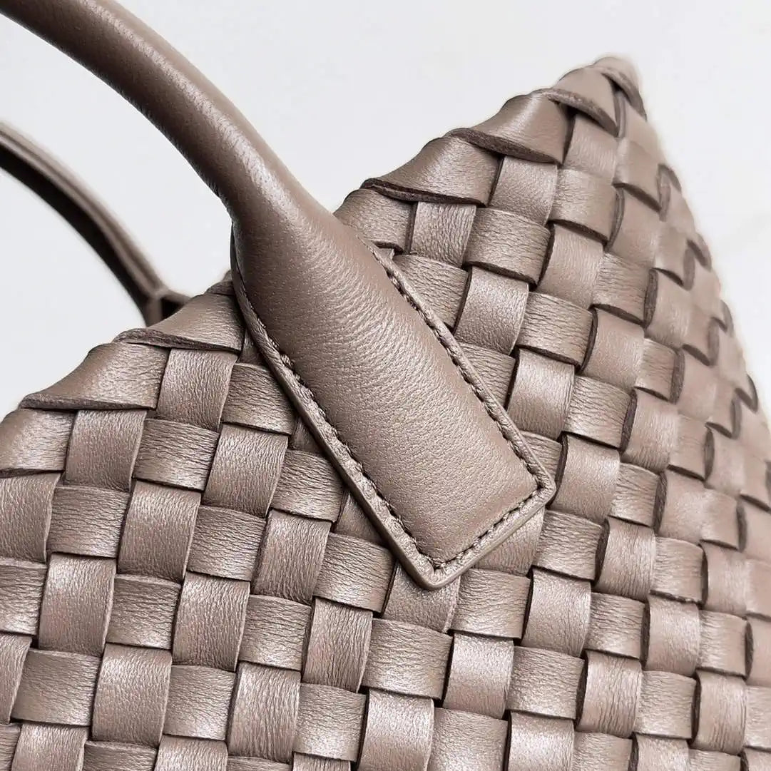 Bottega Veneta BV 709464V1OW18425 Mini Cabat Bag BV80021