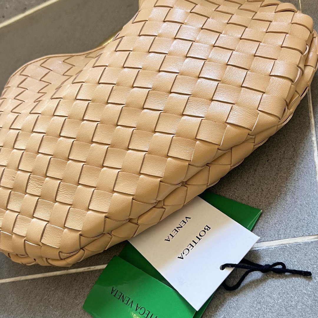 Bottega Veneta BV 716082 Sardine Apricot