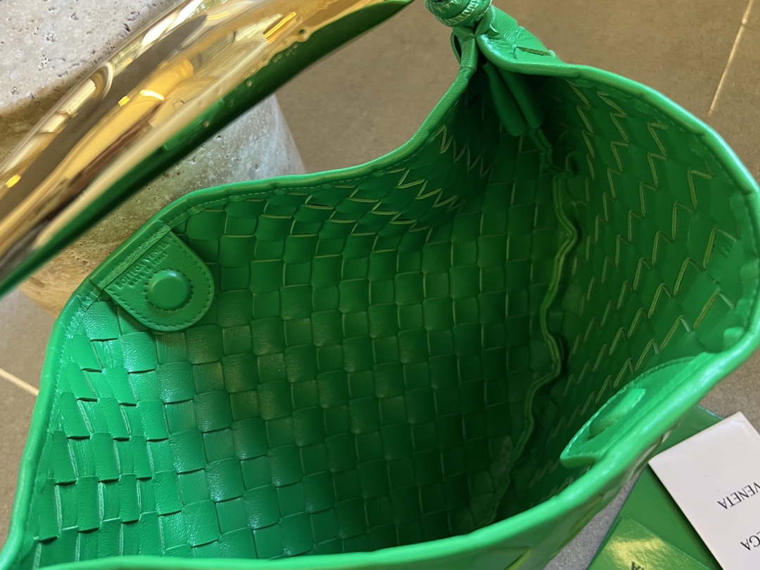 Bottega Veneta BV 716082 Sardine Green - Default Title - View 6