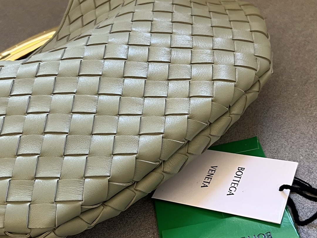 Bottega Veneta BV 716082 Sardine Travertine - Default Title - View 3