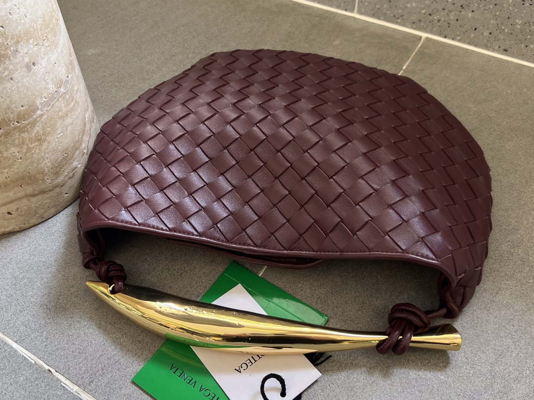 Bottega Veneta BV 716082 Sardine Wine Red