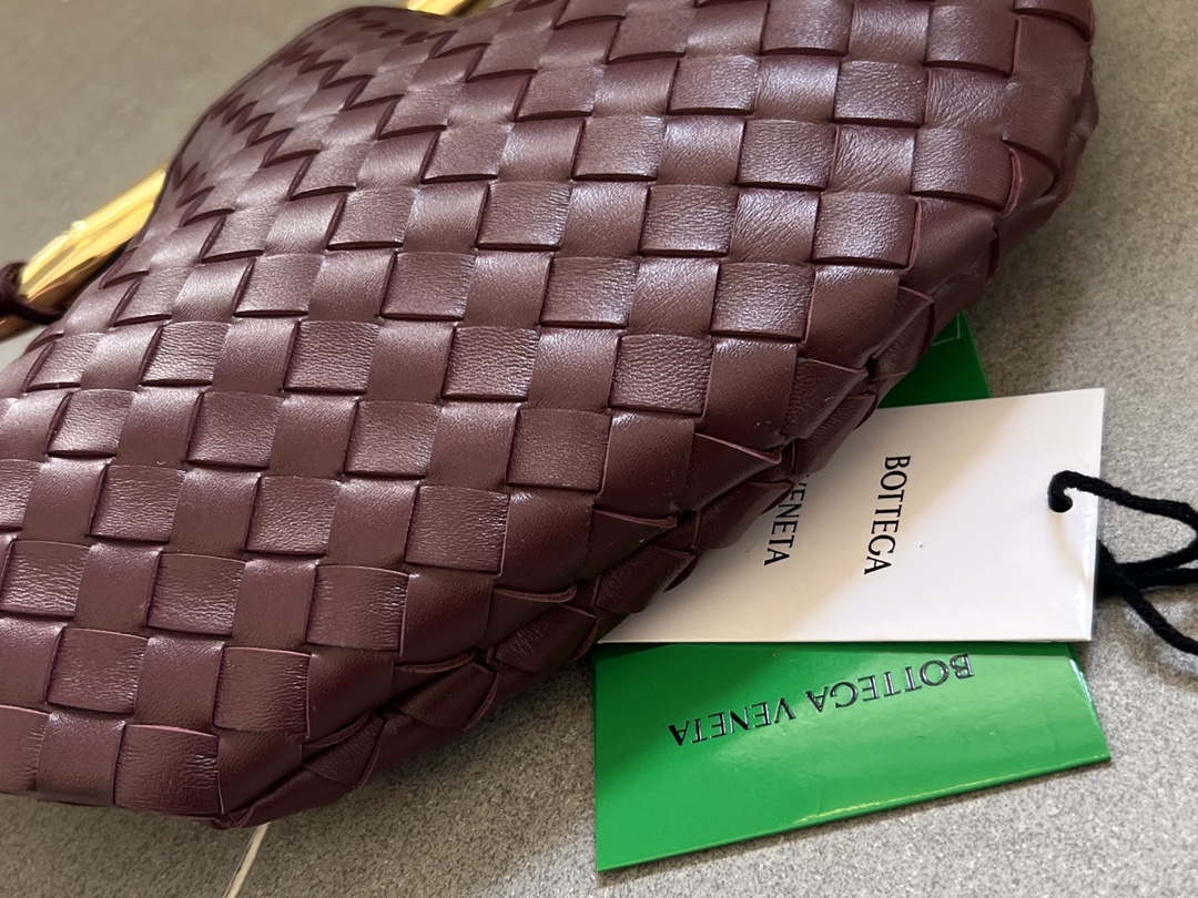 Bottega Veneta BV 716082 Sardine Wine Red - Default Title - View 3