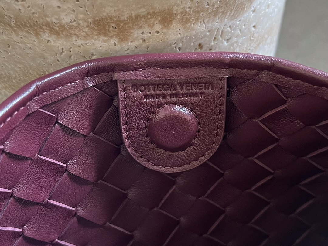 Bottega Veneta BV 716082 Sardine Wine Red - Default Title - View 7