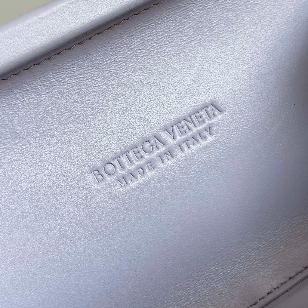 Bottega Veneta BV 717622 Knot BV10102