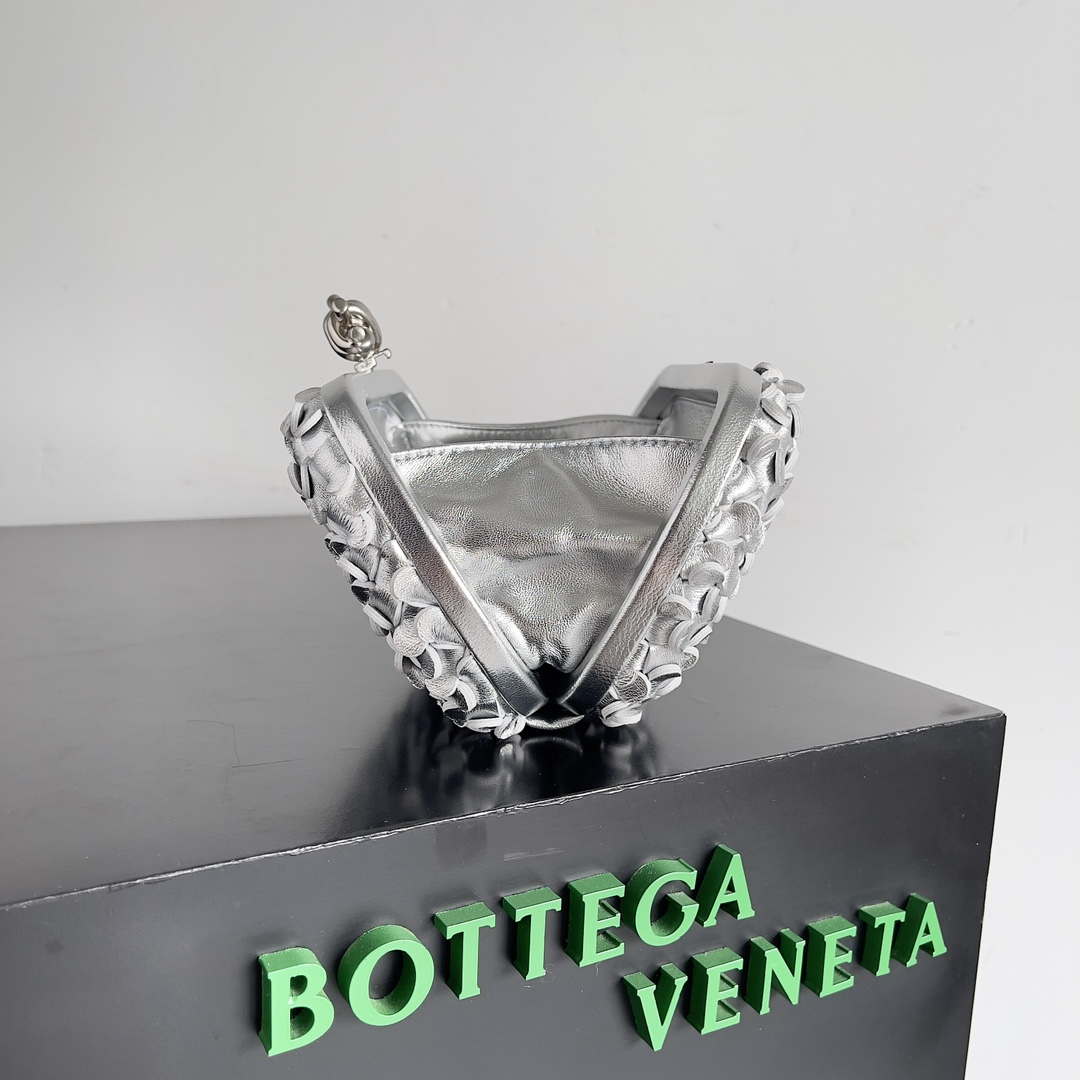 Bottega Veneta BV 717622 Knot BV10105