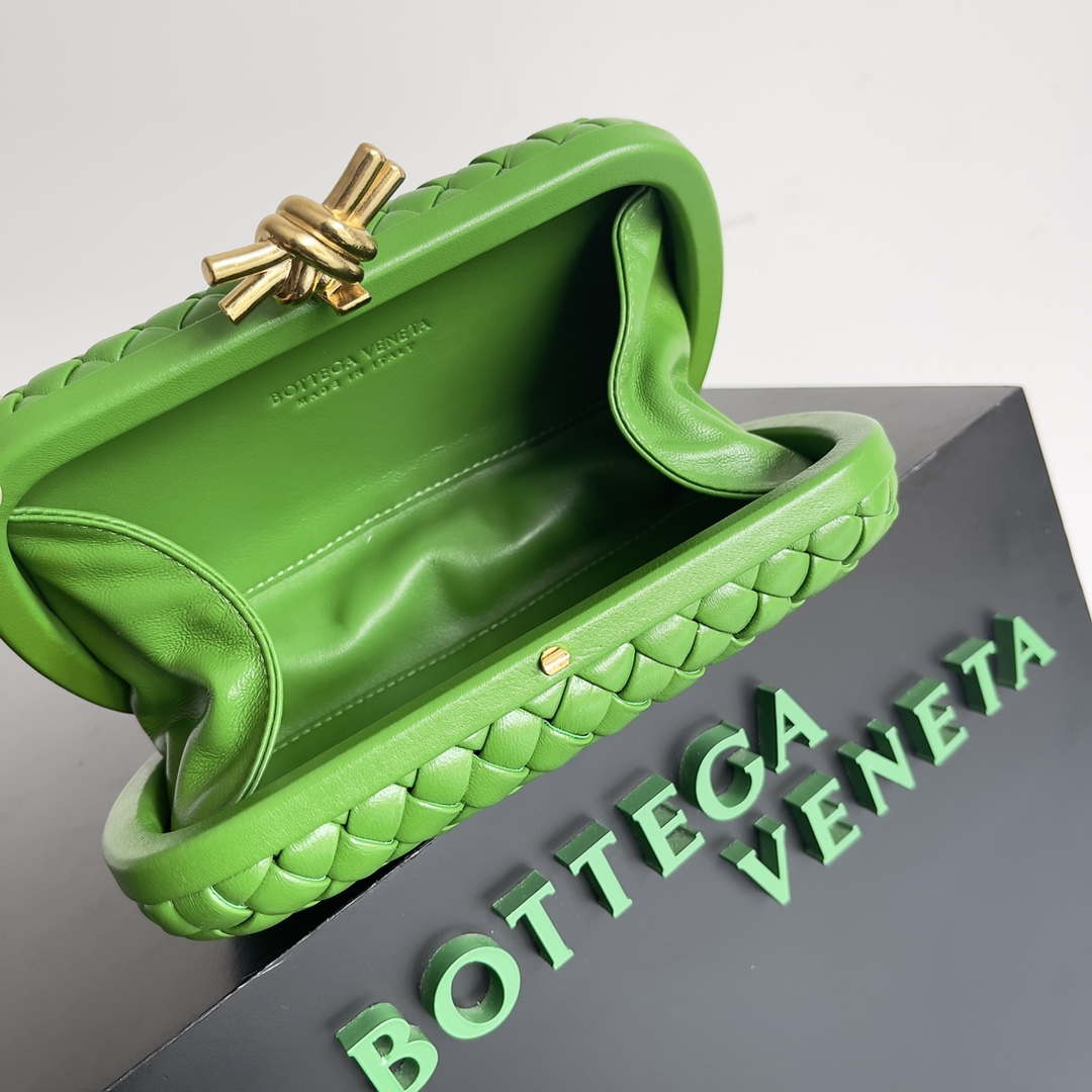 Bottega Veneta BV 717622 Knot Green BV10090